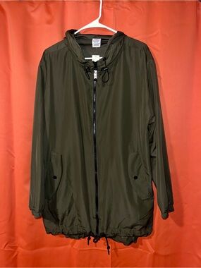 VS PINK windbreaker NWT